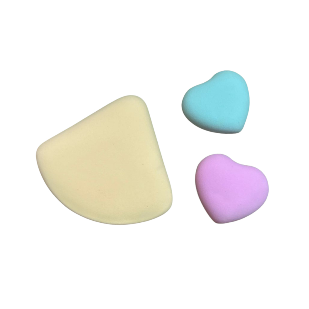 KIT 3 unidades Esponja Formato de Coração Para Maquiagem Rosto Facial Base e Corretivo Dafu