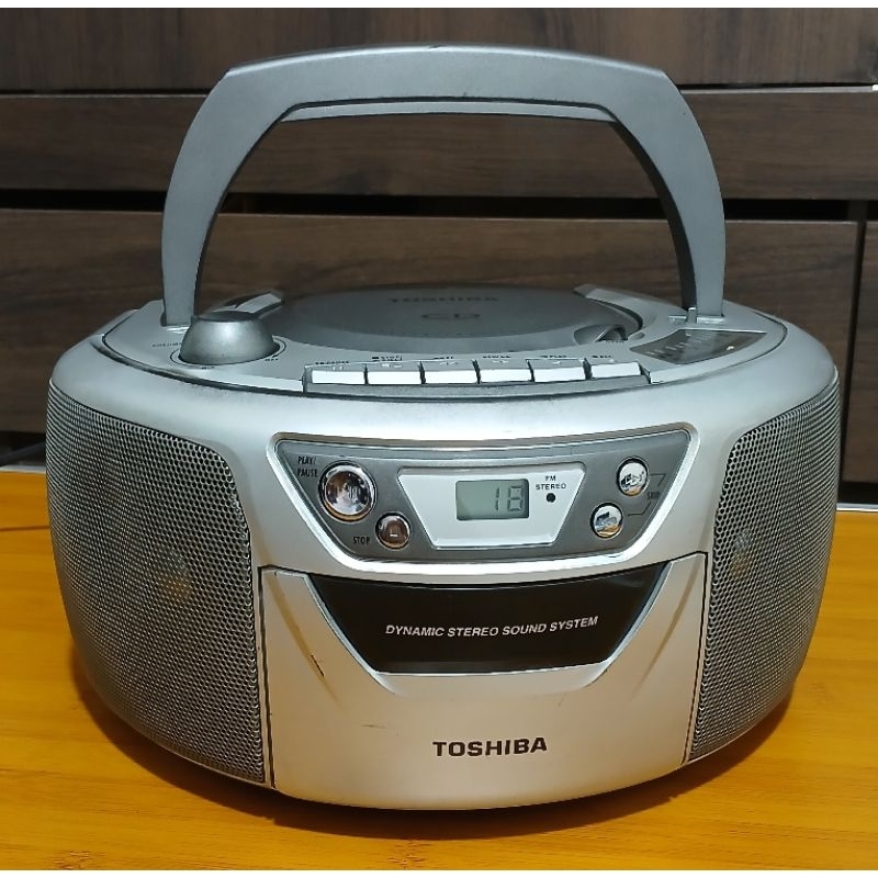 Aparelho Antigo Som Rádio AM/FM Toca CD Toshiba CD Player