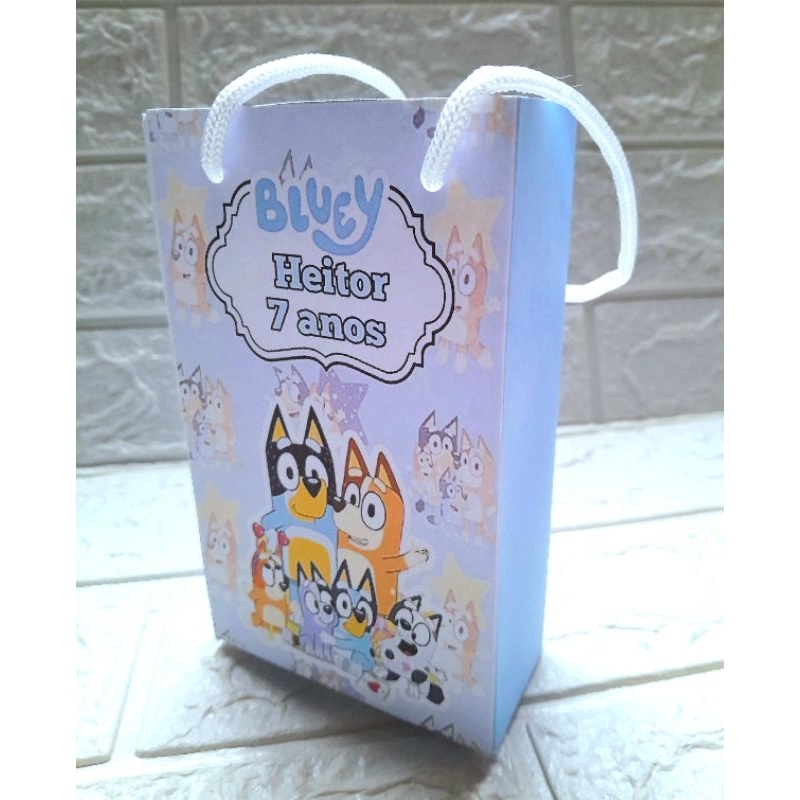 Sacolinha Surpresa Personalizada Lembrancinha Bluey Menino PEGUE E MONTE