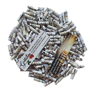 Kit Enroladinhos Bíblicos com 200 unidades - 30 Imagens Diferentes Lembrancinhas Evangélicas Frente Branco em Oferta na Shopee