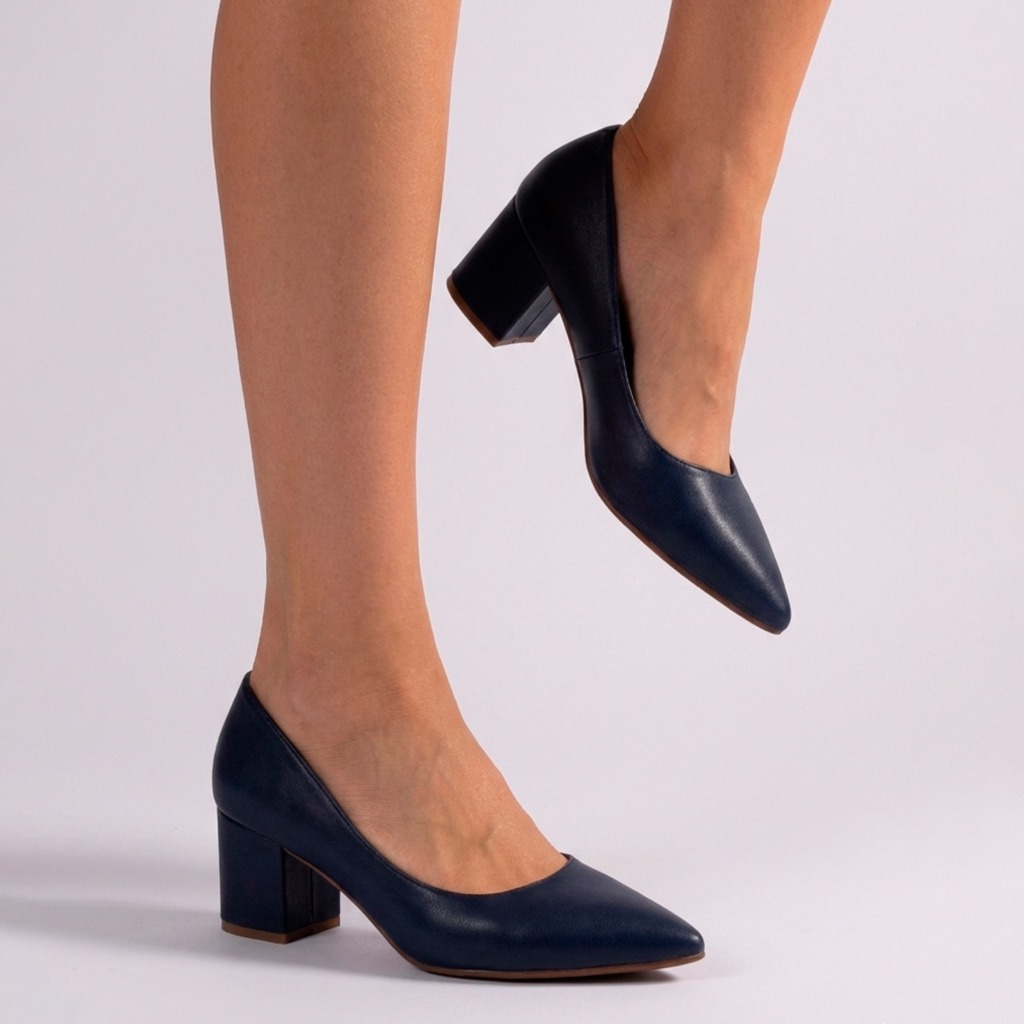 **QUEIMA DE ESTOQUE**  Scarpin feminino bico fino salto grosso 6 cm Gabi confortável e clássico