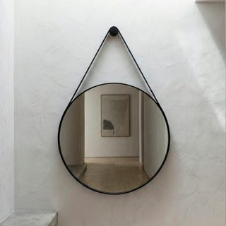 Espelho Decoração Suspenso Alça Em Couro Ecológico 60cm C/ Suporte de Fixação - Casa Domo