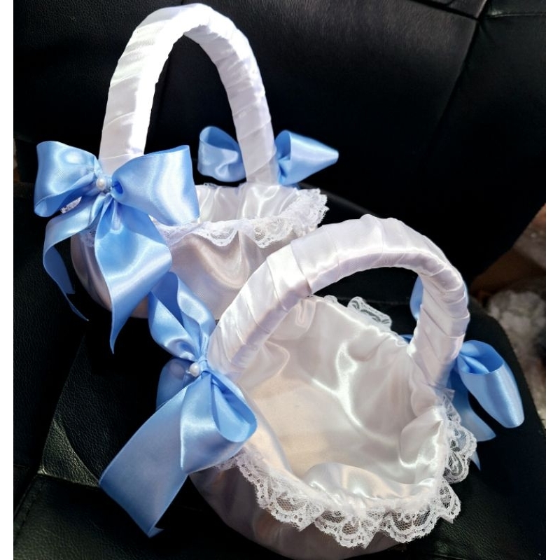 02 Cestas de Florista Azul Serenity e Branco em Cetim