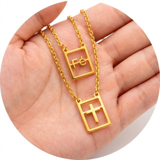 Escapulário Fé Cruz Vazada Aço Inox 316L Premium Colar 65cm Masculino Feminino Dourado para Presente