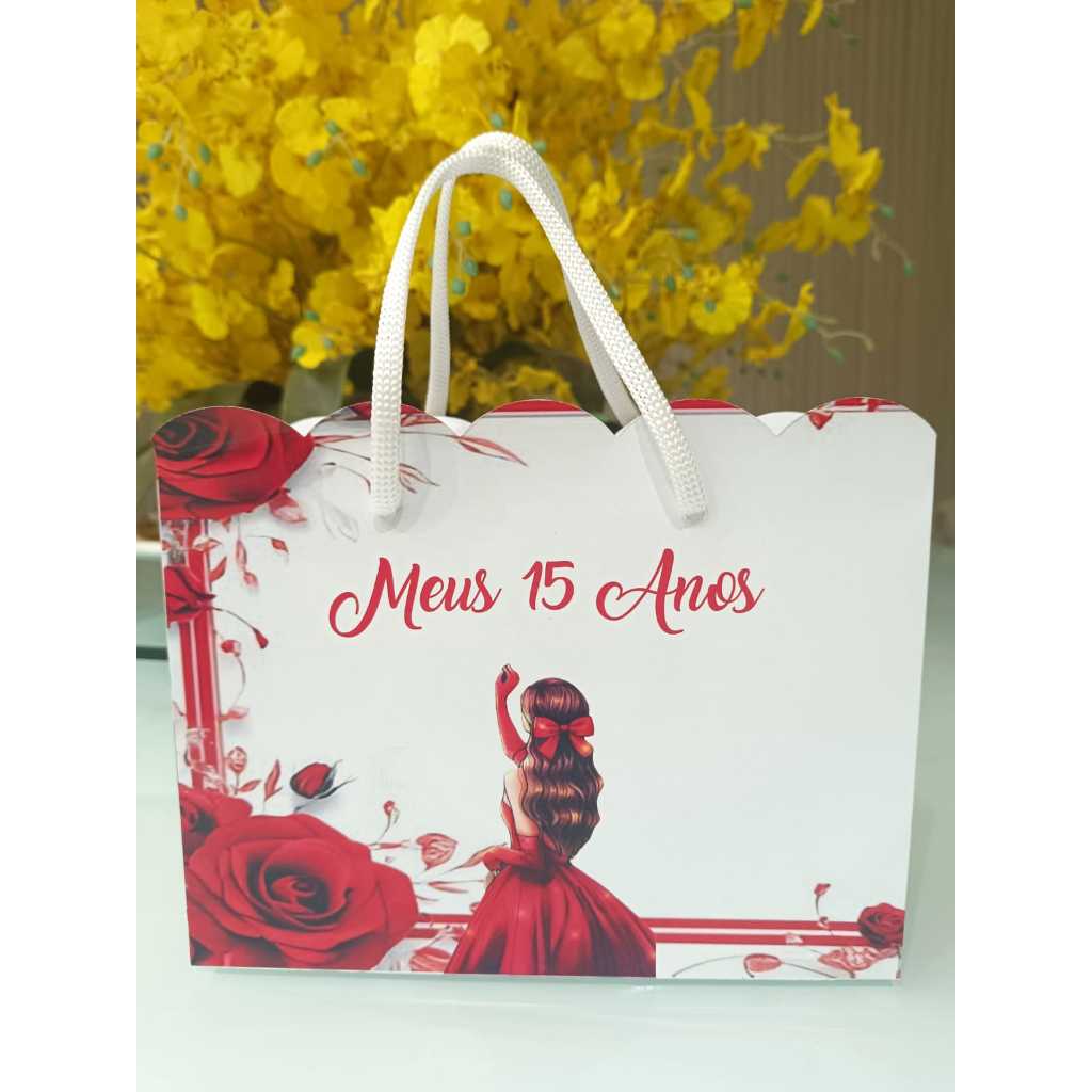 SACOLINHA 15 Anos Vermelha 15x7x20 Personalizado | Sacolinha | Lembrancinha | Aniversário