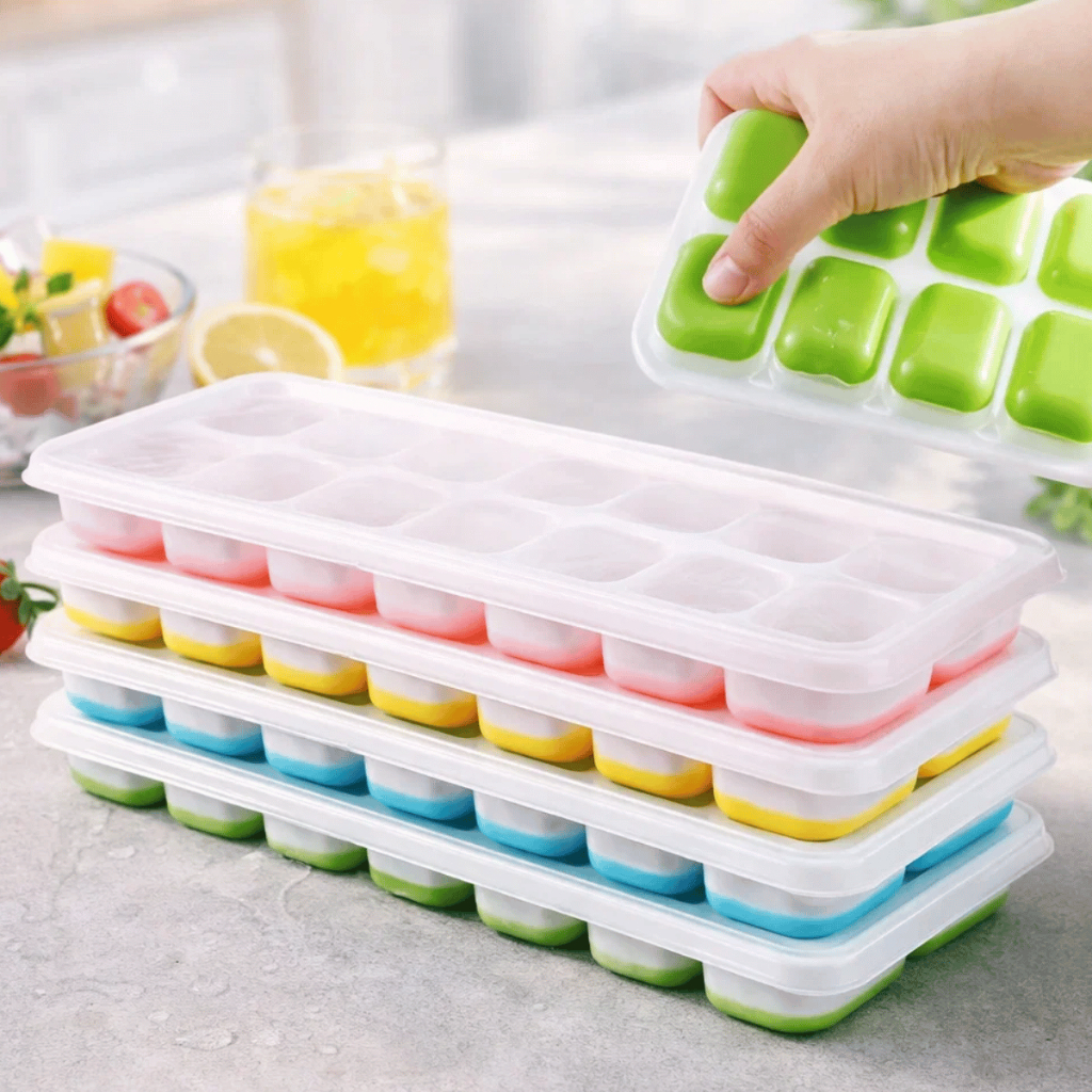 Forma De Gelo Com Tampa Flexível Fundo 14 Cubos Retangular Multiuso Lavável Silicone BPA Free