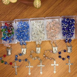 Terço Católico Nossa Senhora Aparecida em Cristal – 50cm – Medalha e Crucifixo em Oferta na Shopee