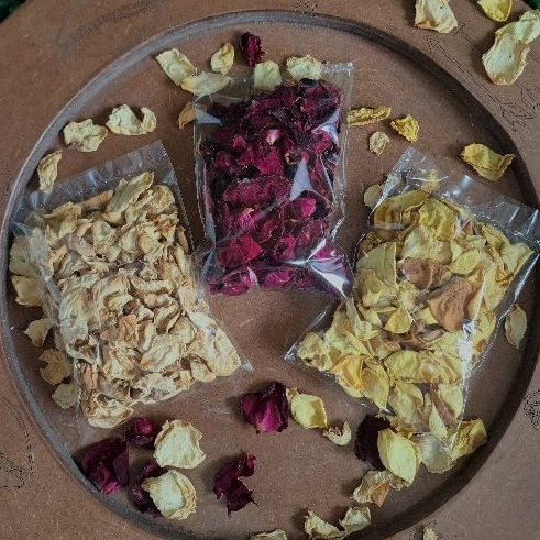 BANHO DE ROSAS VERMELHAS POMBO GIRA em Oferta na Shopee