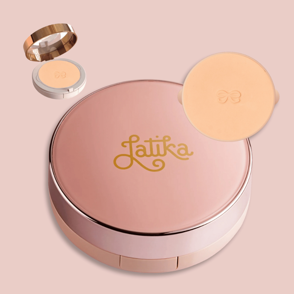 Kit Estojo + Refil Latika Power SPF 27  Bege Claro Pó Compacto Latika