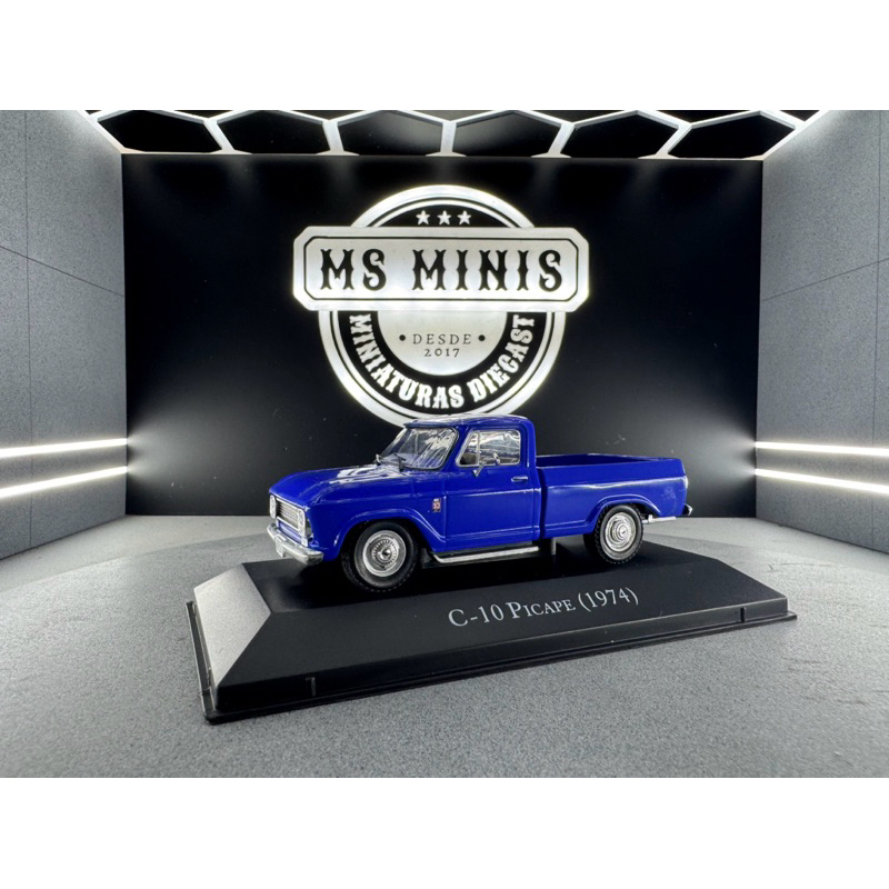 Miniatura Chevrolet C-10 Picape 1974 Azul 1/43 Chevrolet Collection Série Ouro