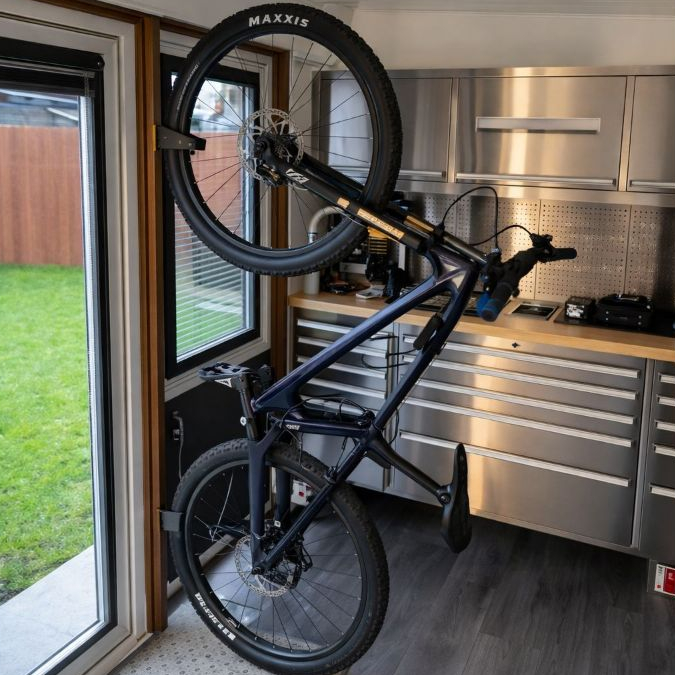 Suporte Parede Vertical Bicicleta Aro 26 29 700c MTB Speed – Organiza Garagem Apartamento