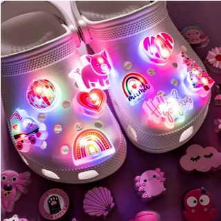 Pin Led ou 3D para Babuche - Kit 4 unidades em Oferta na Shopee