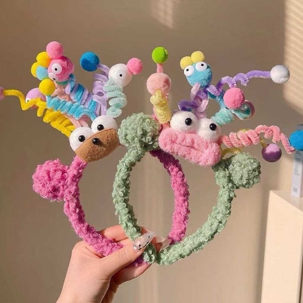 Faixa de Cabelo Pelúcia Divertida - Acessório Fofo para Penteados Engraçados em Oferta na Shopee