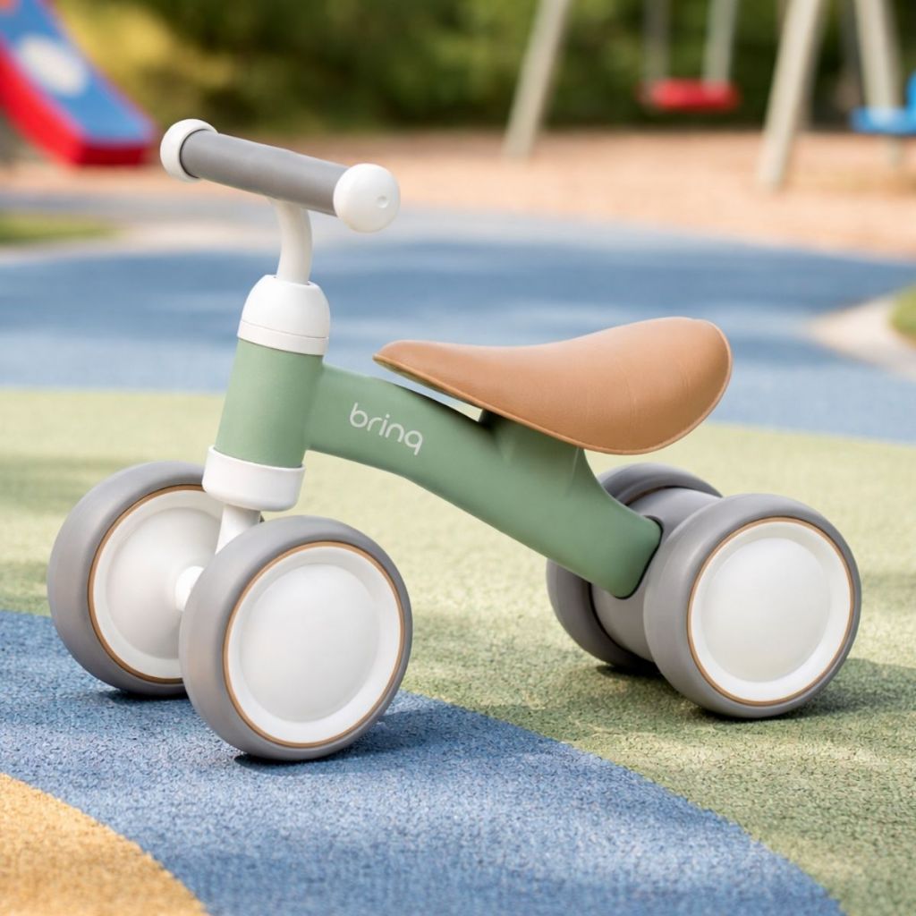 Bicicleta De Equilíbrio Andador 4 Rodas Brinq Kids Retro Sem Pedal em Oferta na Shopee