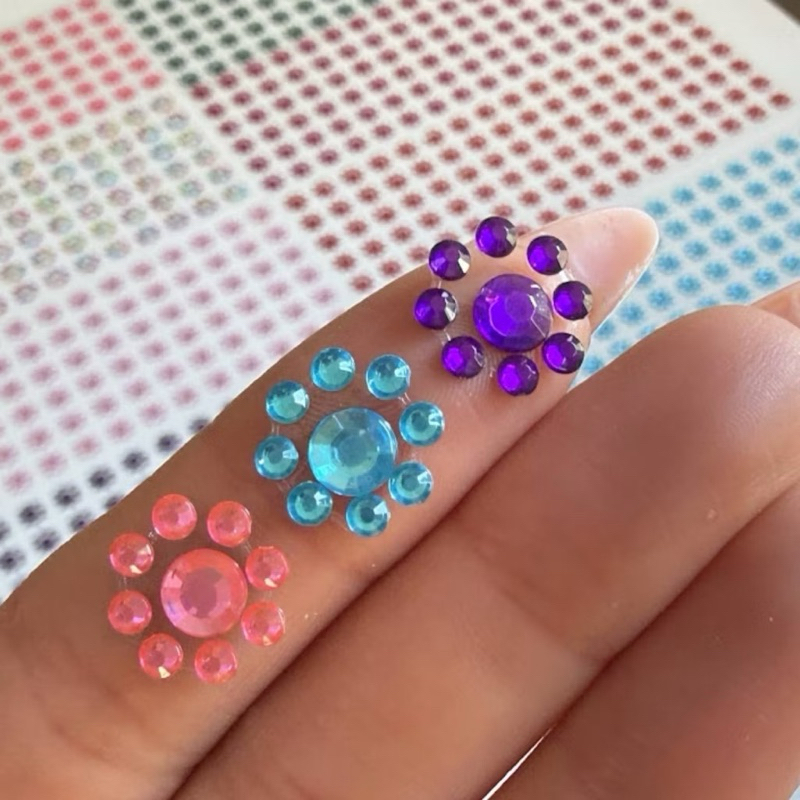 ￼7 Cartela Adesivo Flor Strass Auto Colante Pet Shop Artesanato Banho e Tosa Customização Decoração — imagem 2 de 2