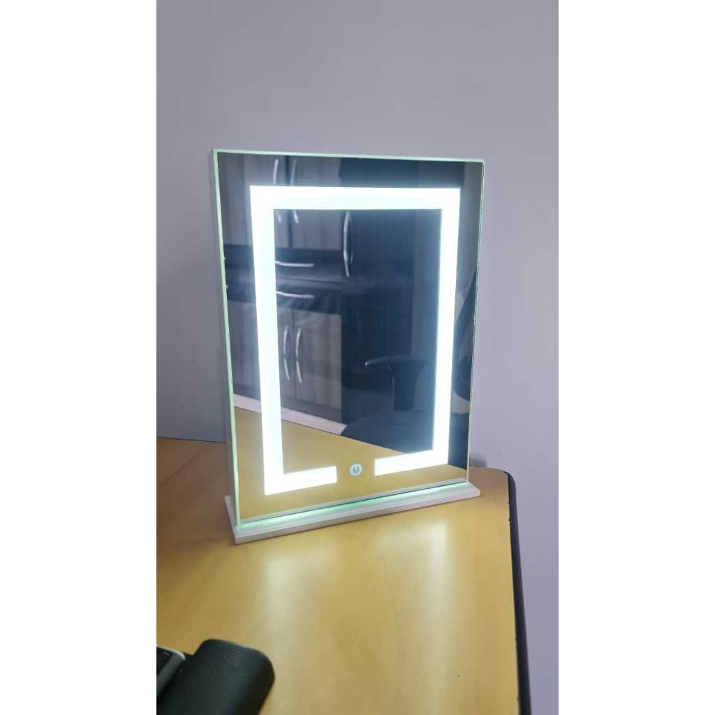 Espelho De Mesa Jateado Com Luz De Led E Touch 40x30 Cm Branco