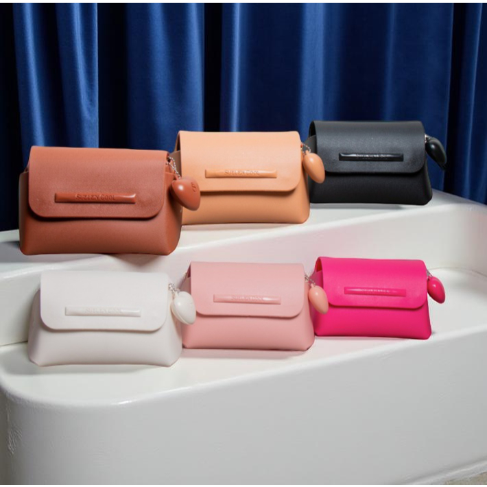 Bolsinha Feminina Suellen Pequena com Coração Clutch e Porta Maquiagem Q&L loja