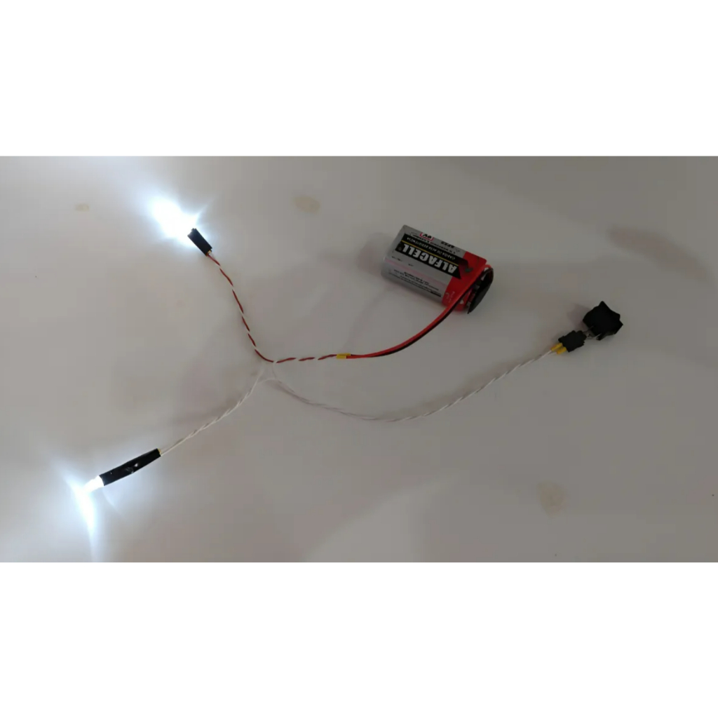 Circuito Farol Com Chave E Conector De Bateria Para Miniaturas