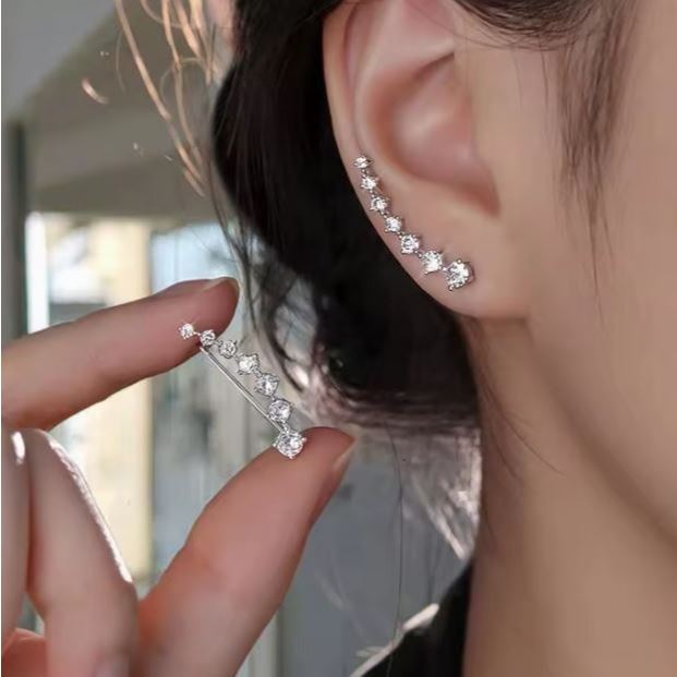 Brinco Estrela Feminino Festa Delicado Strass Ear Cuff Par Dourado Lindo Piercing Prata Cristais