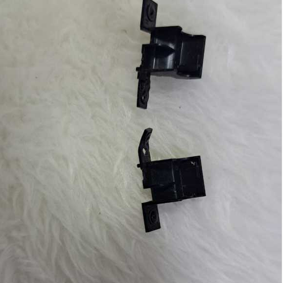 DETALHE DA TAMPA SAMSUNG NP270E4E