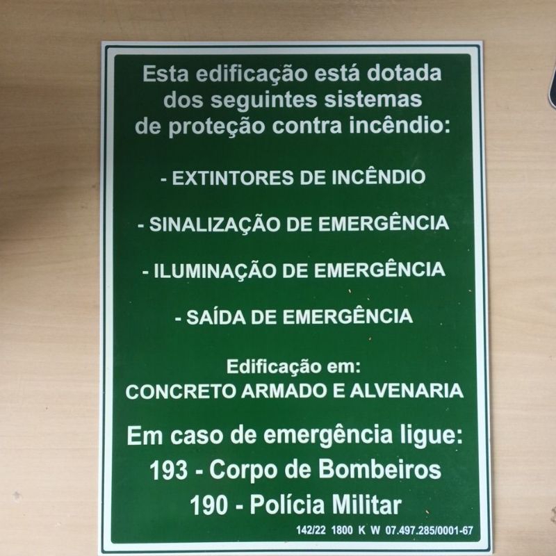Placa M-1 30x40 cm. Fotoluminescente.