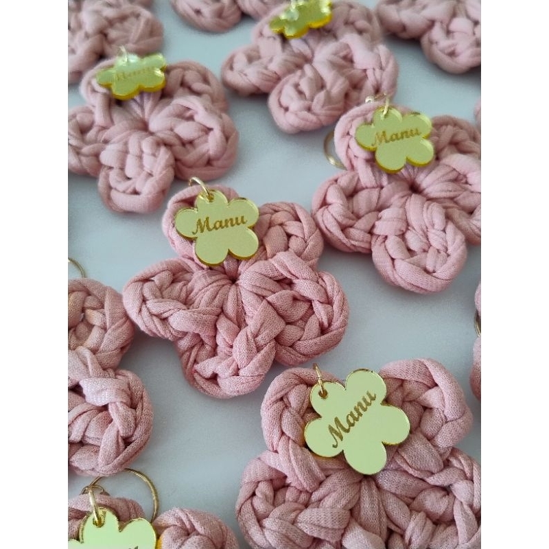 Chaveiros Flor com TAG de acrílico personalizado para lembrancinhas em Oferta na Shopee