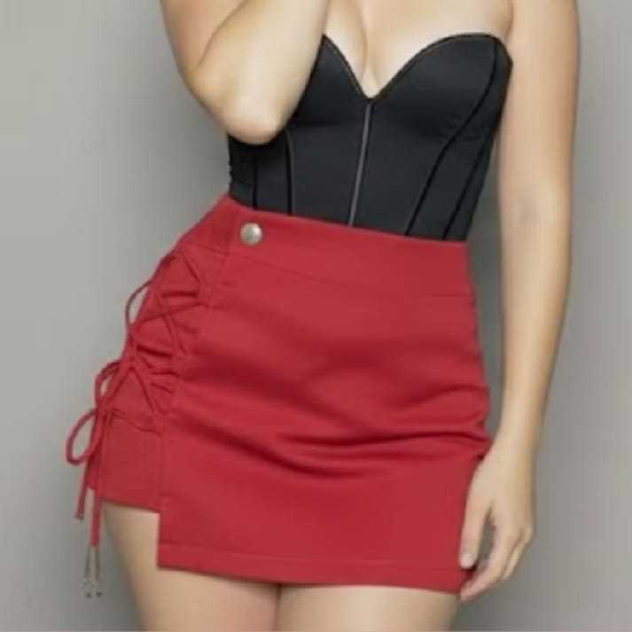 SHORT SAIA Alfaiataria Premium Liso com Amarração Lateral e Botão Moderno novo Envio Imediato