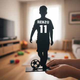 Display De Mesa Jogador Futebol Quarto Aniversario Infantil MDF em Oferta na Shopee