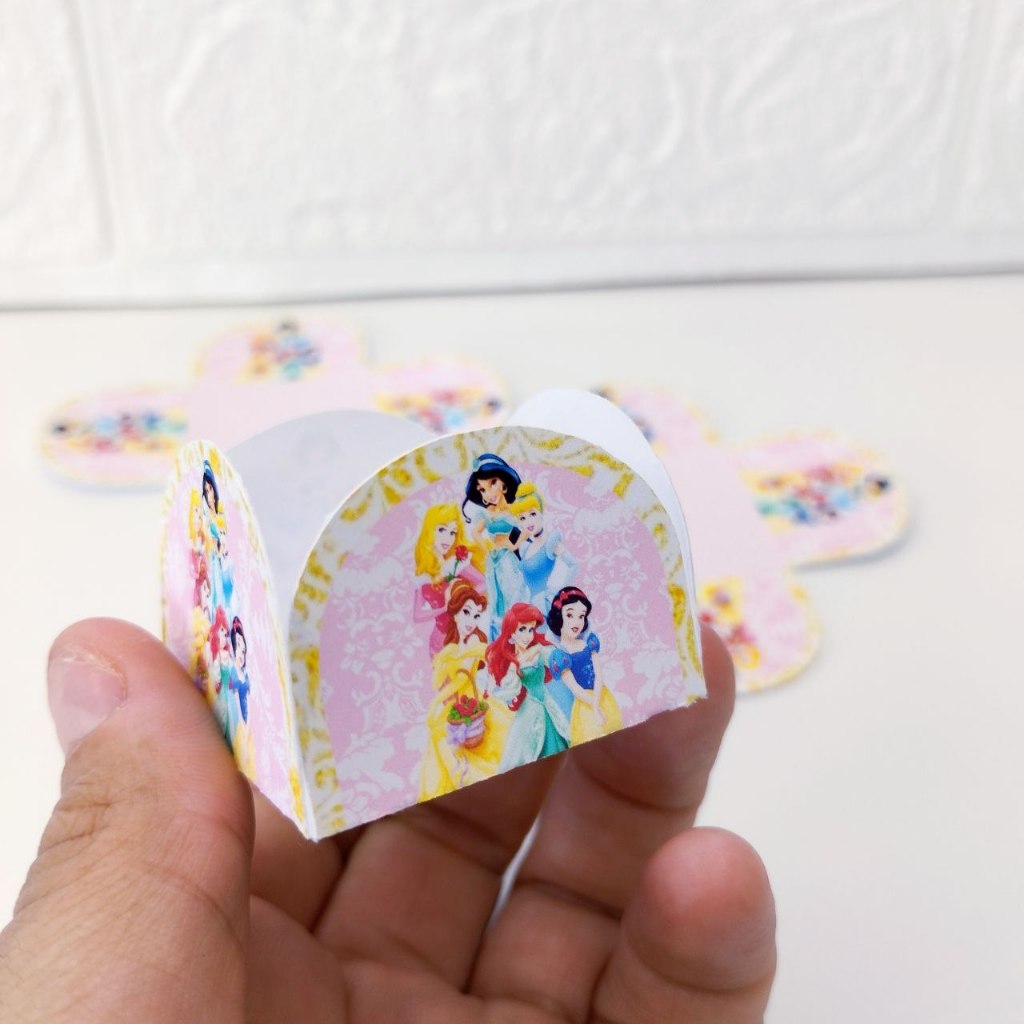 Forminha de Doces PRINCESAS Personalizada no Tema /Lembrancinha de Festa /Aniversário
