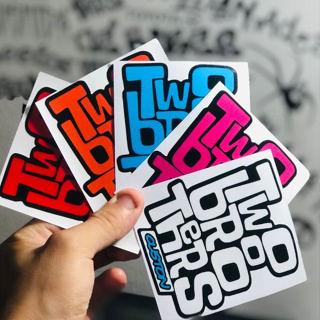 TWO BROTHERS Adesivo em Oferta na Shopee