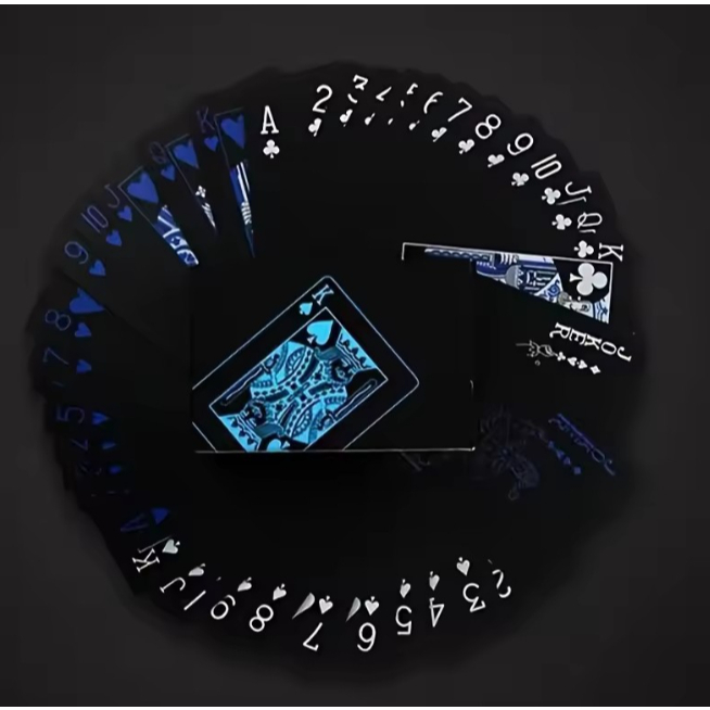 Baralho Preto Plástico Prova D'agua Black Poker Impermeável Dollar Mágica Truco Canastra 54 Cartas azul e dourado em Oferta na Shopee
