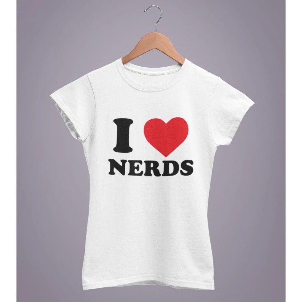 Baby Tee Y2K Feminina- Estampa I ♥ Nerds, Conforto Elástico e Versátil para Primavera/Verão/Outono