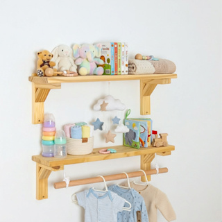 Kit 2 Prateleiras organizadora com cabideiro suspenso | Prateleiras de madeira para berçário em Oferta na Shopee