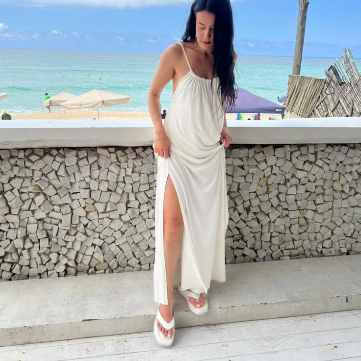 Vestido Feminino Longo Costa Nua Fenda Lateral Soltinho Casual Estiloso | TOP 1