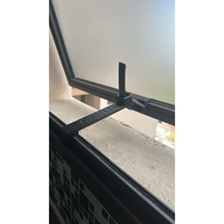 Kit com 2 Travas para Janela Basculante – Tamanhos P (10 cm) e/ou G (15 cm) – Produção Própria em Oferta na Shopee