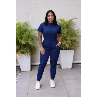 Macacão Cirurgico privativo Enfermagem ou estetica Linha Luxo Jogger Gola Padre Two Way cor azul marinho em Oferta na Shopee