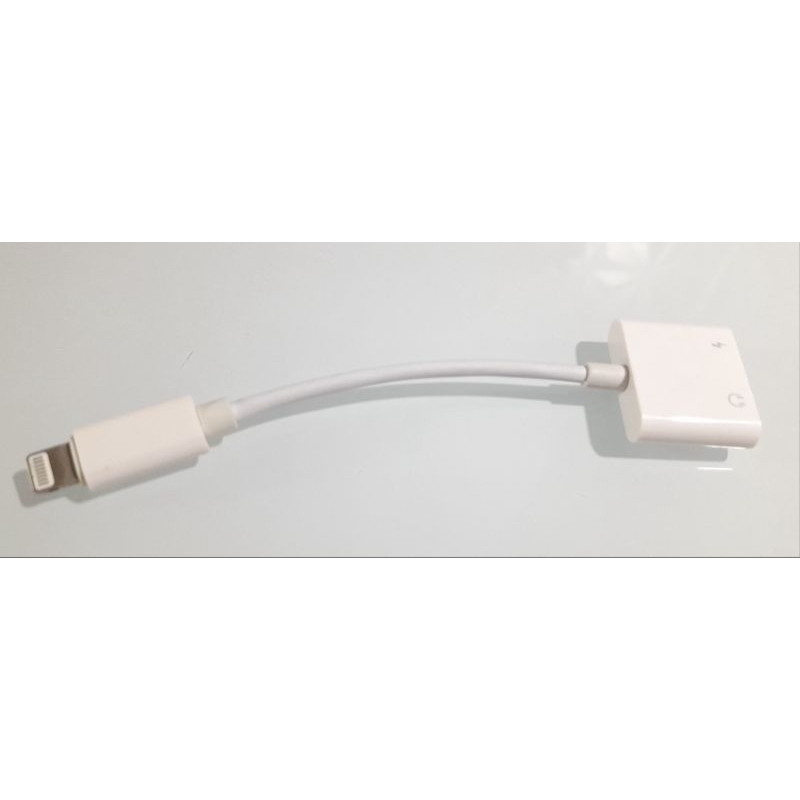 Adaptador 2-1 lighting P2 áudio lighting iPhone/iPad