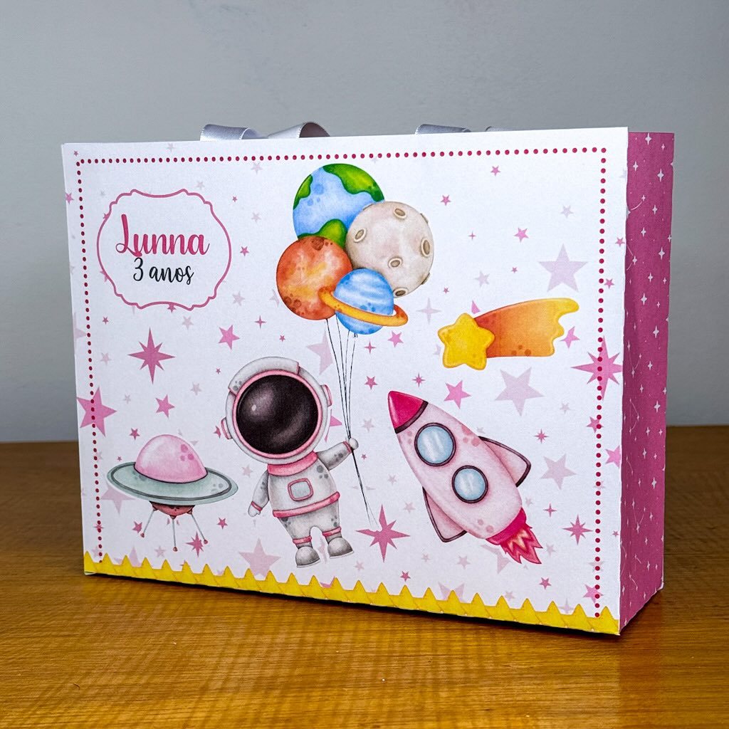 Kit Sacolinhas Personalizadas Tema Astronauta Menina Pegue e Monte FESTA/LEMBRANCINHA (LEIA A DESCRIÇÃO)