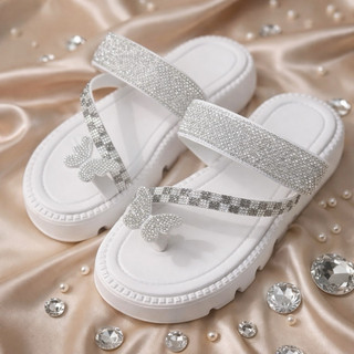 Sandália Feminina Strass com Borboleta — Rasteira Confortável Preto Luxo — Flat Fashion Brilhante