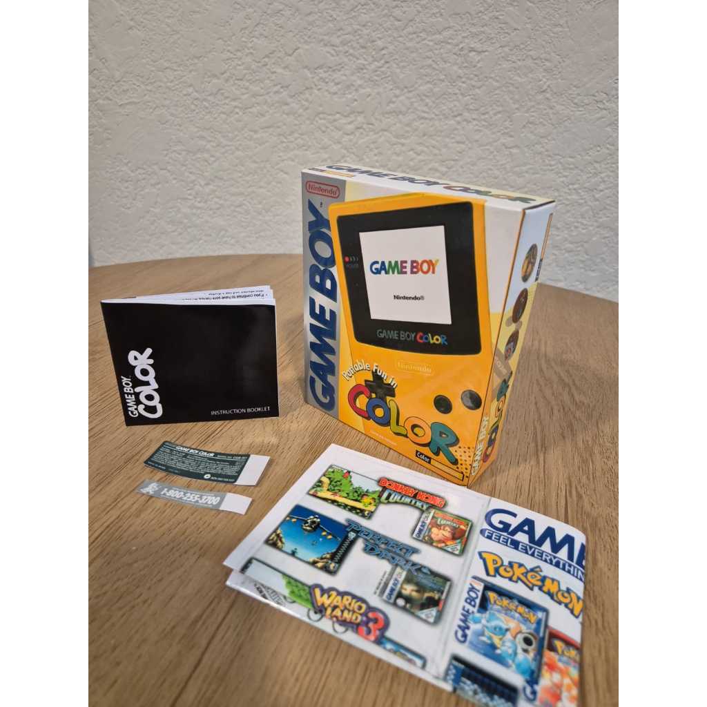 Caixa Game Boy Color Dandelion / Yellow Premium Completa c/ Manual, Labels e Flyer