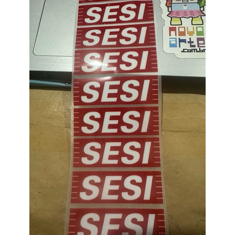 Etiqueta SESI e SENAI em DTF  - Termocolante – 10 Unidades | Uniforme Escolar | Fácil e Rápido
