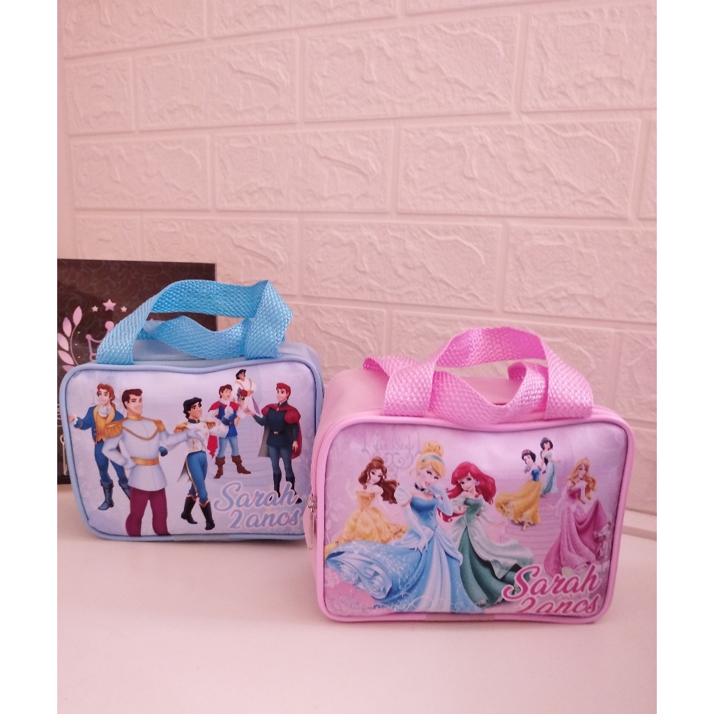 Bolsinha maletinha princesas personalizada lembrancinha