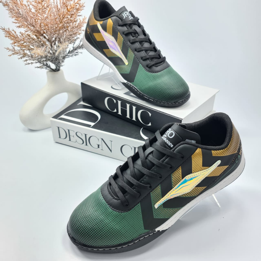 Chuteira Masculina Futsal Euro Soccer 8324 Controle e Precisão