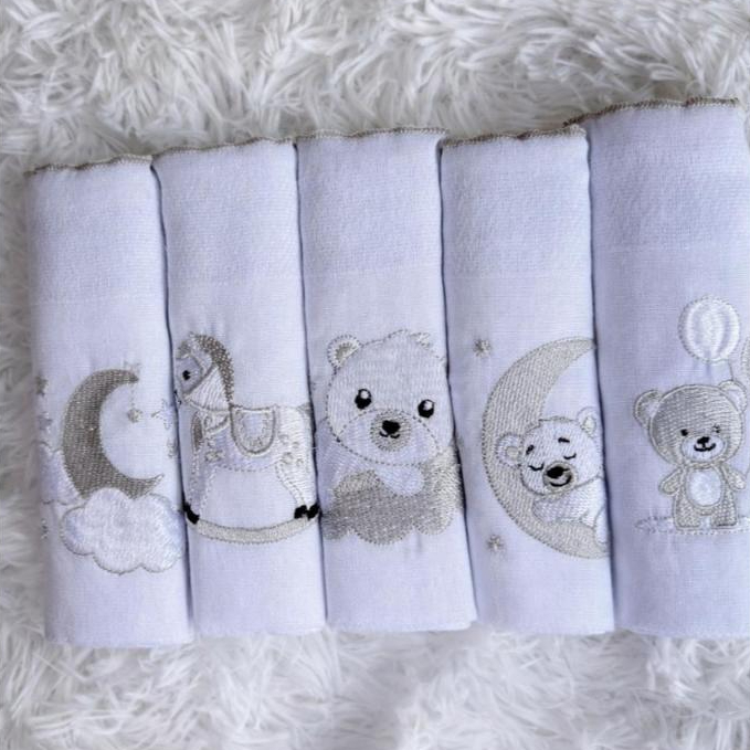 Kit 5 Fraldas Bordadas Bebê 100% Algodão 70x70 cm | Macias e Delicadas