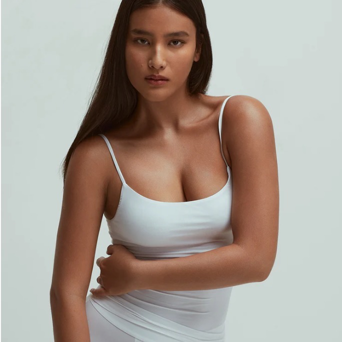 Regata De Alcinha Bojo Removível Forro Triplo Feminino Poliamida Não Marca Blusa Básica Forro Duplo em Oferta na Shopee