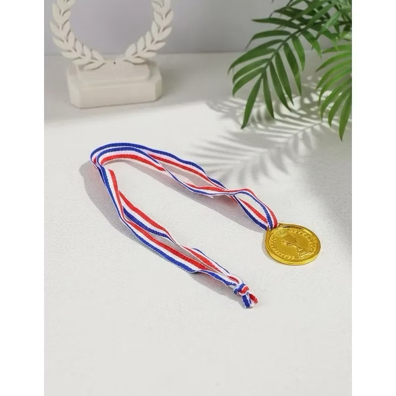 KIT 5 MEDALHAS CAMPEÃO | WINNER | MATERIAL: PLÁSTICO | CAMPEÃO | VENCEDOR | COMPETIÇÃO | LEMBRANCINHAS | FESTA FANTASIA