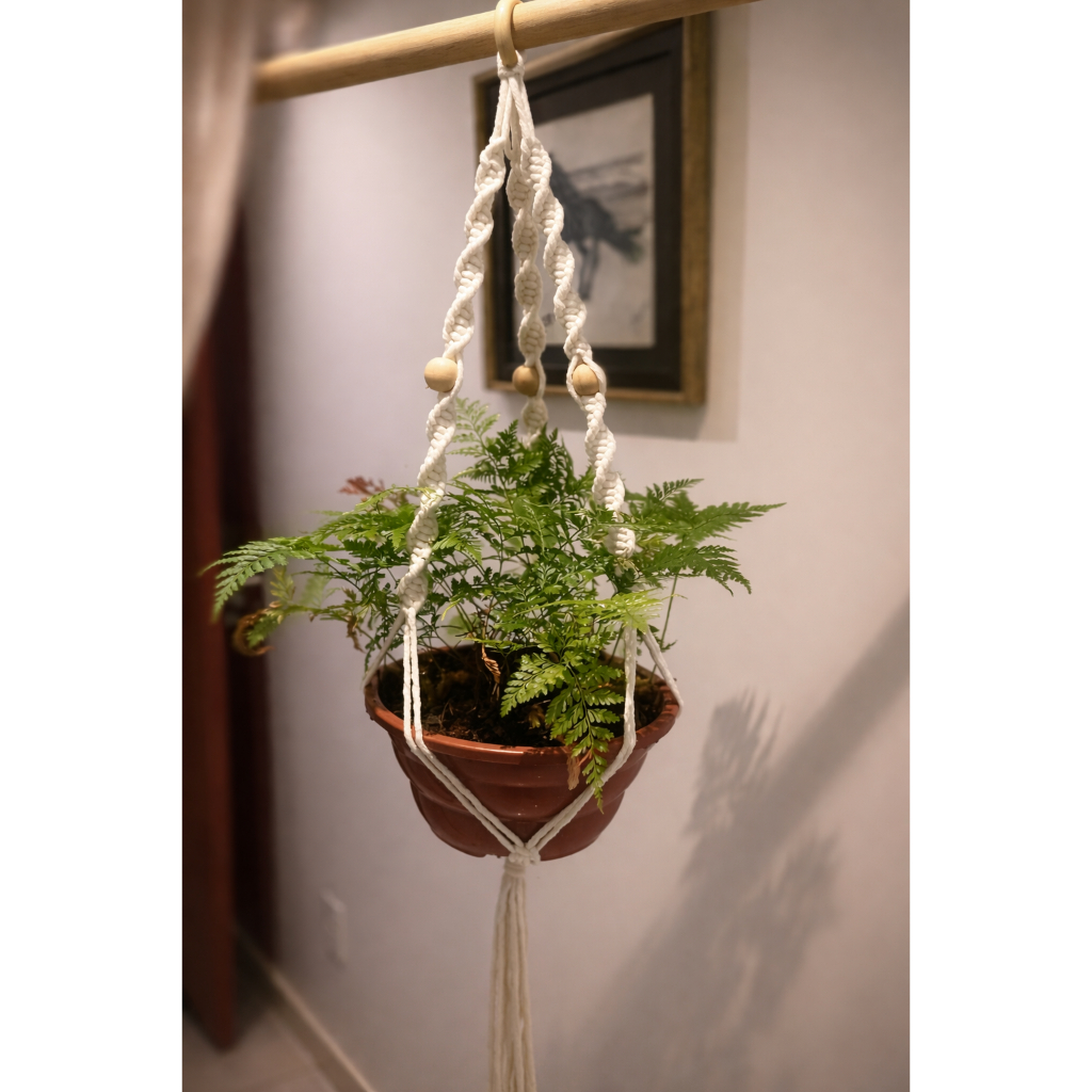 Suporte Pendente De Plantas Em Macramê Espiral Com Bolinha de Madeira Plant Hanger 90 cm em Oferta na Shopee