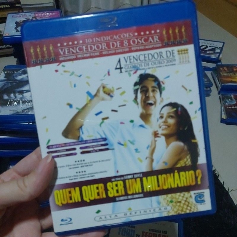 Blu Ray filme Quem Quer Ser Um Milionário? - original - assistido uma vez