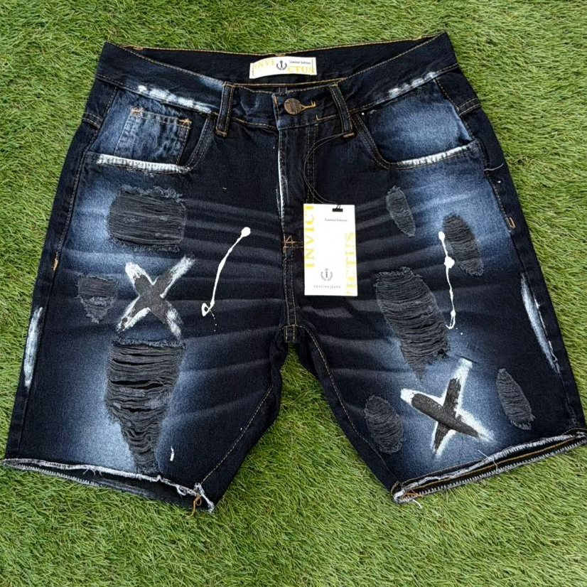 Bermuda Jeans Masculina Delavê Clara Puídos Barra Desfiada em Oferta na Shopee