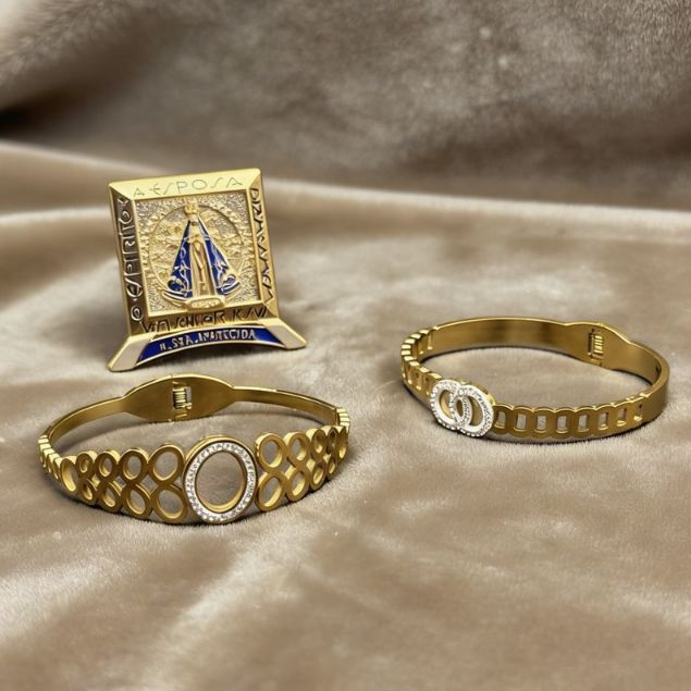 Pulseira Feminina Duplo Círculo com Zircônia – Aço Inoxidável Antialérgico, Dourada ou Prateada